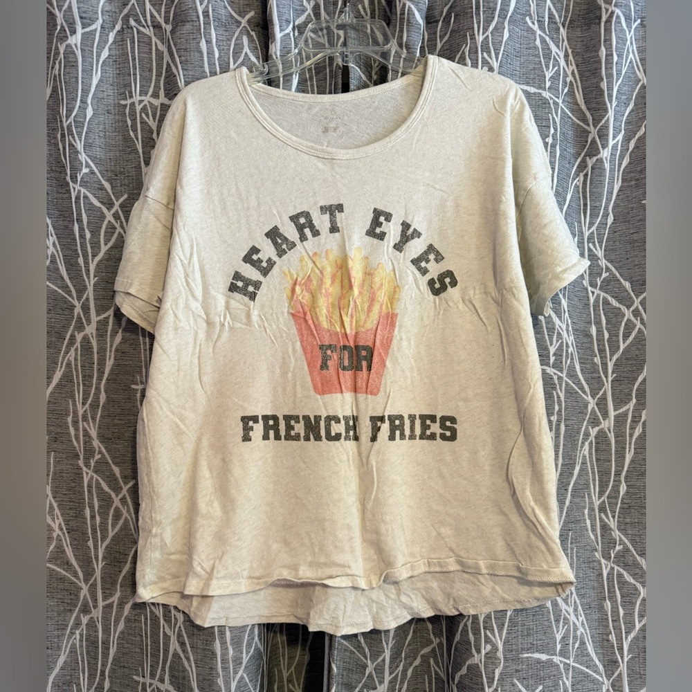 Offline by Aerie Heart Eyes for French Fries Graphic T-Shirt size Large - Picture 1 of 4